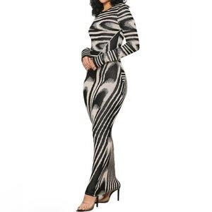 Black Larisa JLUXLABEL Long-sleeves Maxi Dress